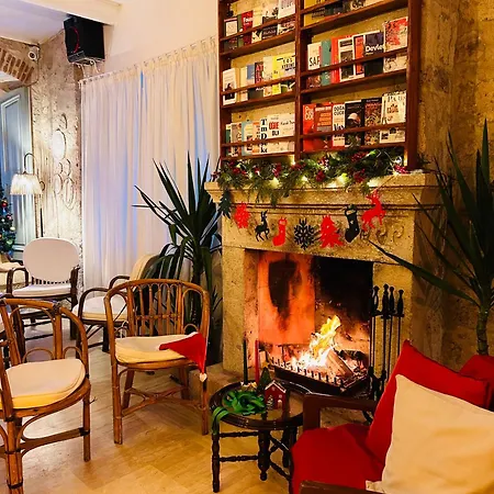 Alaca Butik Otel Alaçatı