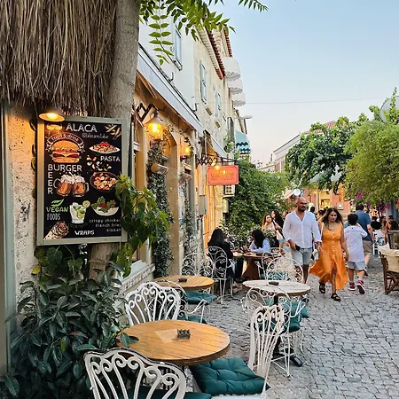 Alaca Butik Otel Alaçatı