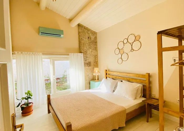 Alaca Butik * Alaçatı